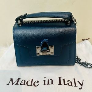 Dark blue body bag /sling bag .Borse in Pelle .Genuine Leather.